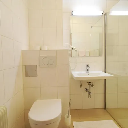 Szálloda Der Trattner - Schocklblick 3*