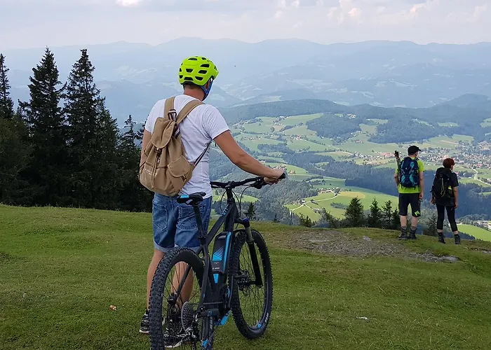Hotel Der Trattner - Schocklblick 3*